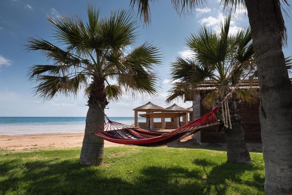 Paradise Beach Front Resort Vokolidha Luaran gambar